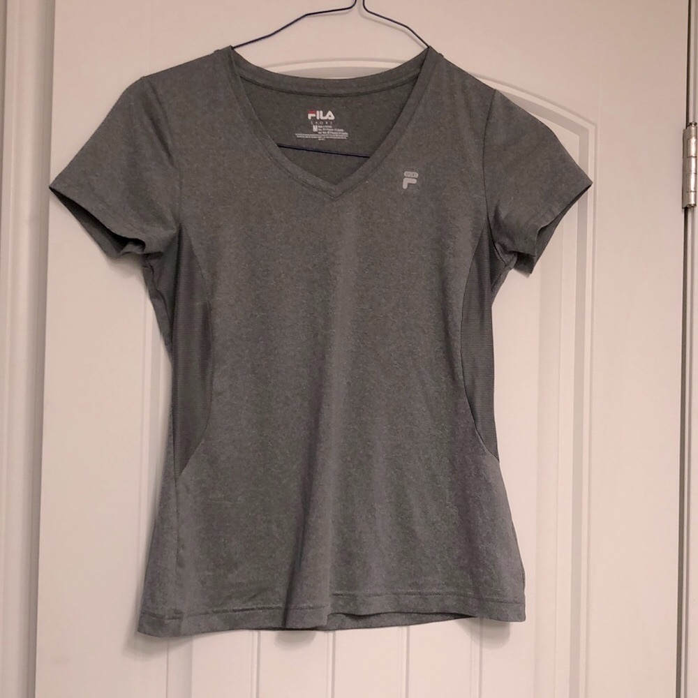 Fila sport athletic shirt size Medium